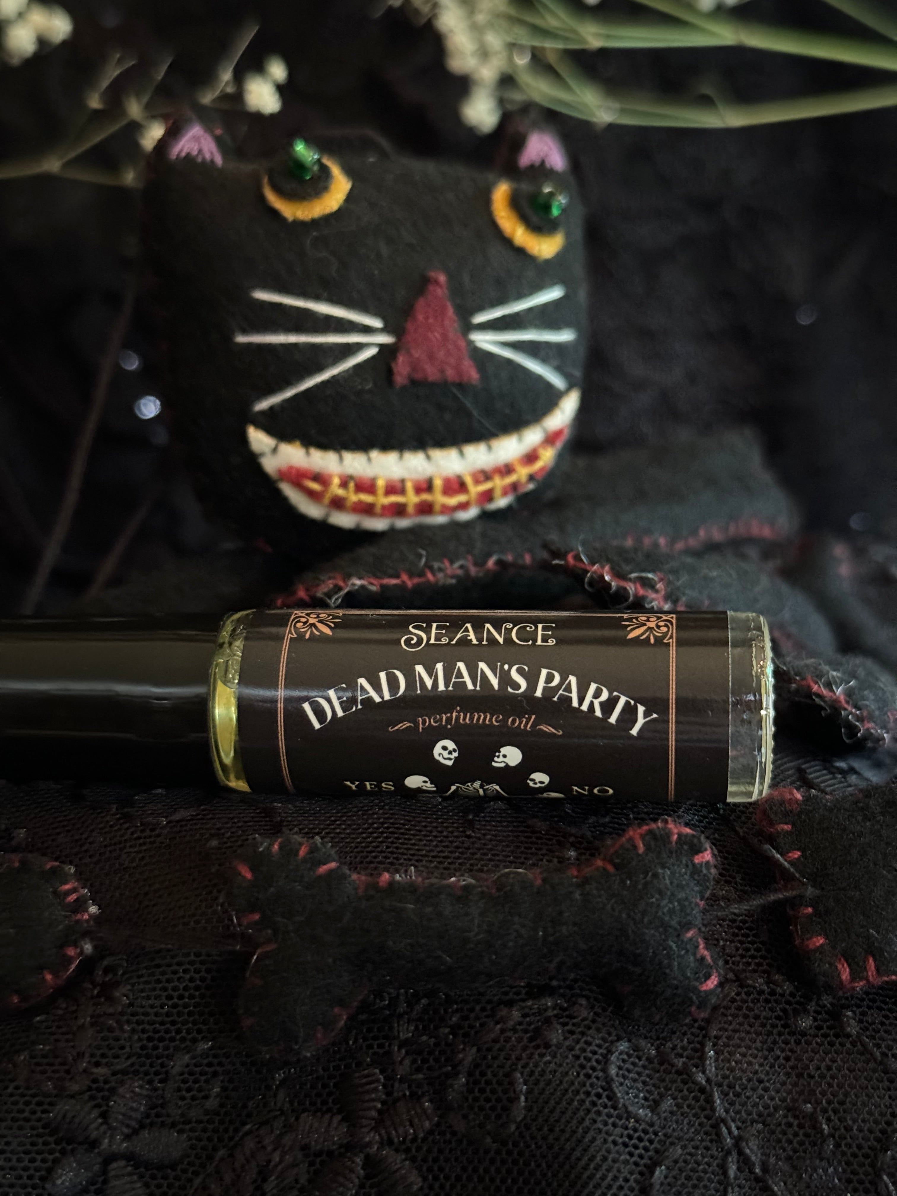 Dead Man's Party perfume oil (cinnamon, firewood, candy)