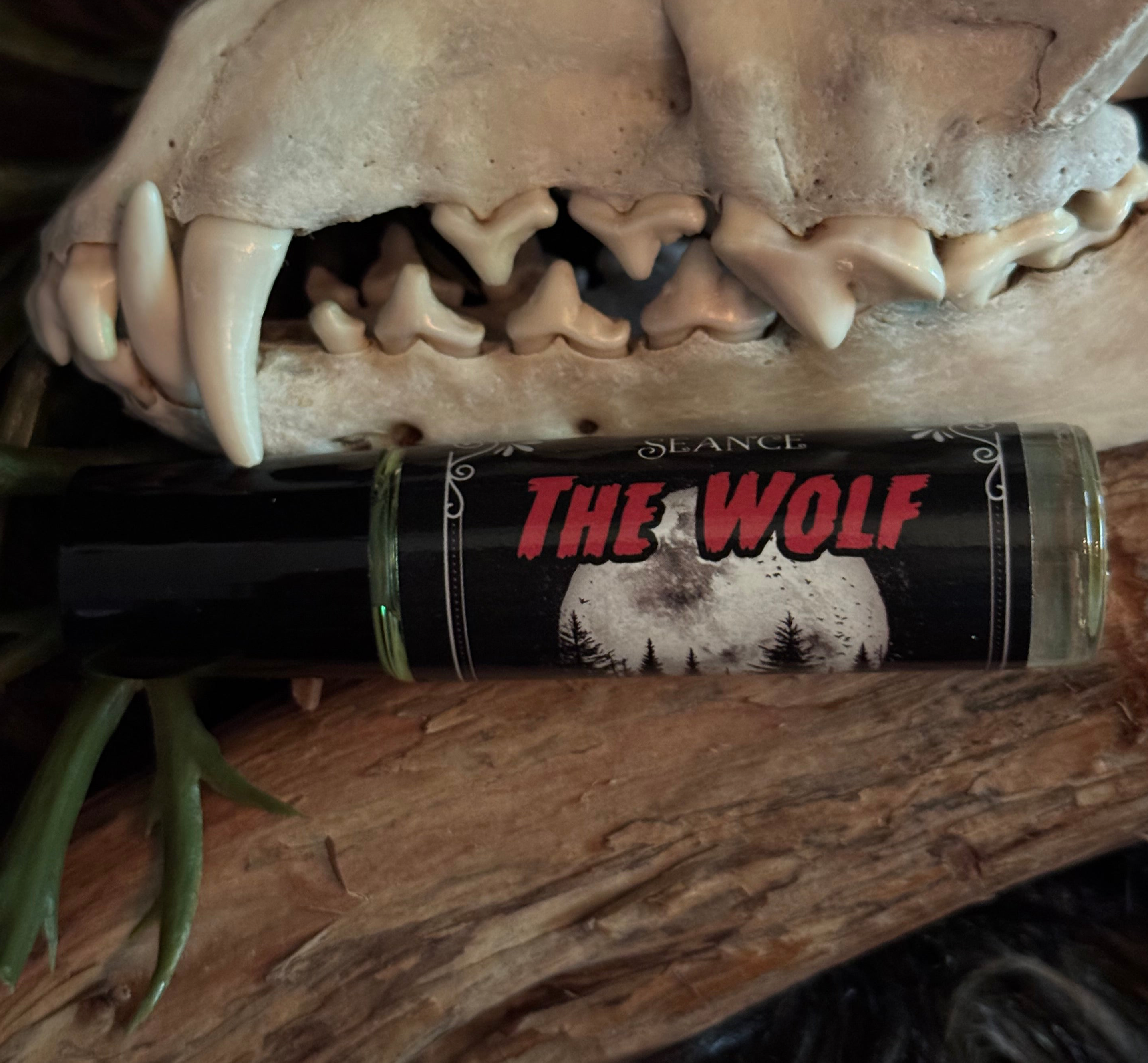 THE WOLF (forest, deep musk, wood)