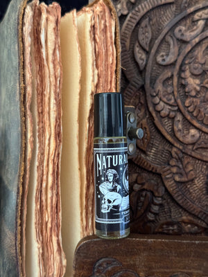 Natural History perfume oil (old books, black tea)